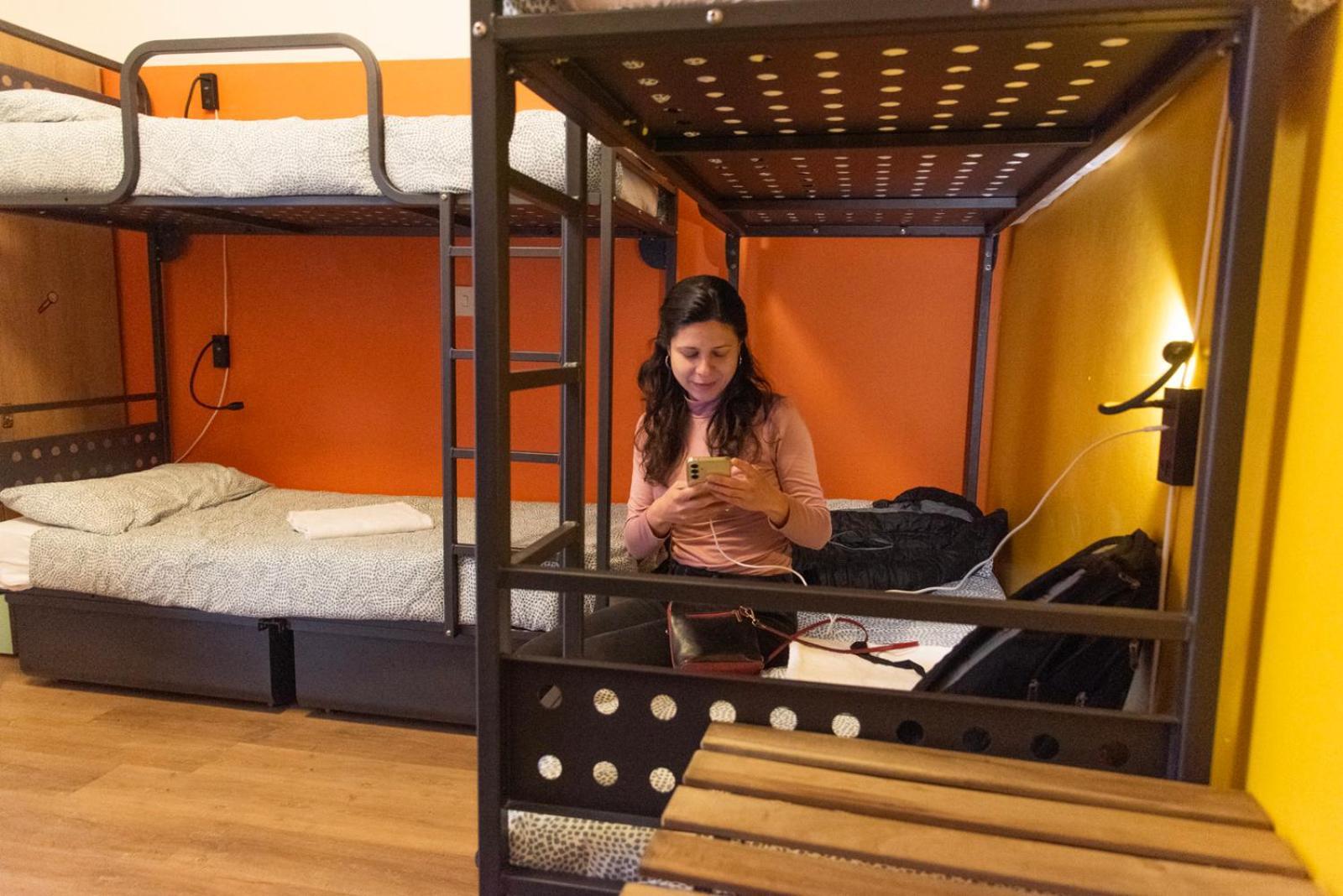 Sunflower Beach Backpacker Hostel & Bar 리미니 외부 사진